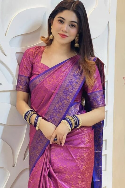 তোমার উপহার ব্লাউজ পিস সহ কাঞ্চিপুরম শাড়ি (গোলাপি)